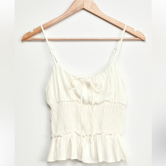 ASTR THE LABEL REVOLVE Fiona Smocked Top in Lime Green/Bright Yellow - Picture 7 of 8